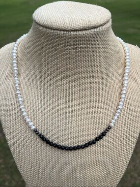 Artisan Handcrafted Classic Freshwater Pearl and Black Onyx Bead Necklace